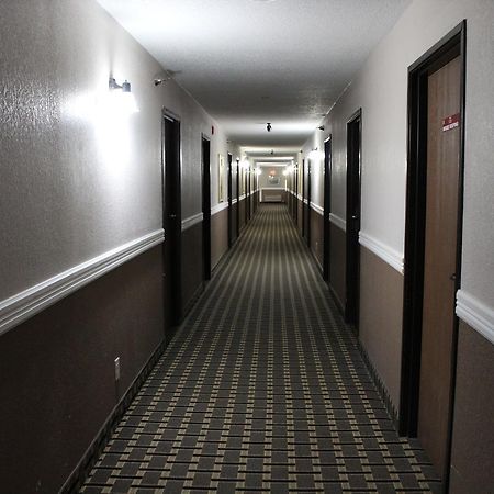 Coratel Inn And Suites Maple Grove Zewnętrze zdjęcie