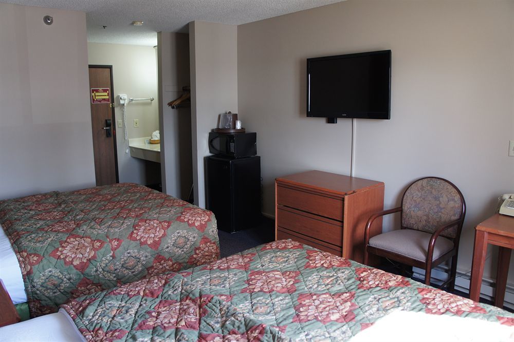 Coratel Inn And Suites Maple Grove Zewnętrze zdjęcie