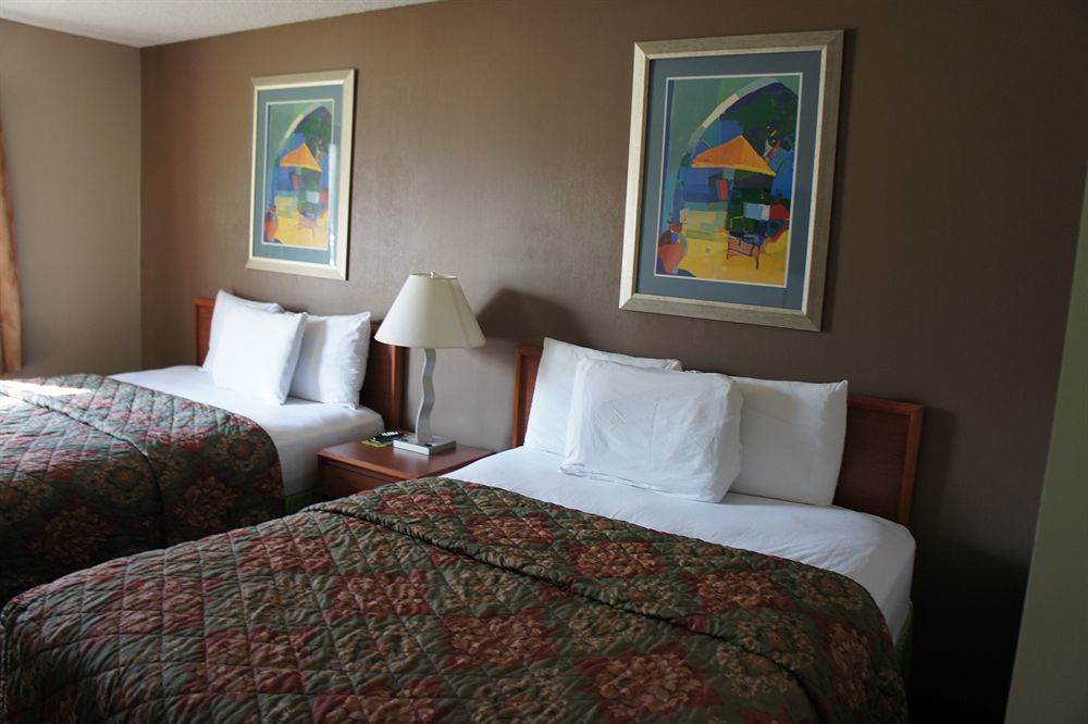 Coratel Inn And Suites Maple Grove Zewnętrze zdjęcie