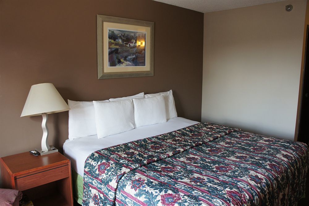 Coratel Inn And Suites Maple Grove Zewnętrze zdjęcie
