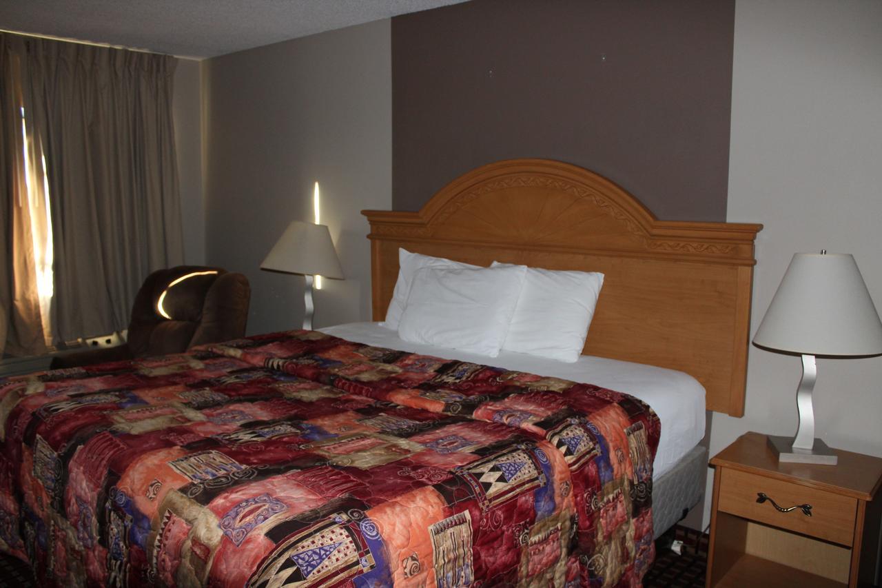 Coratel Inn And Suites Maple Grove Zewnętrze zdjęcie