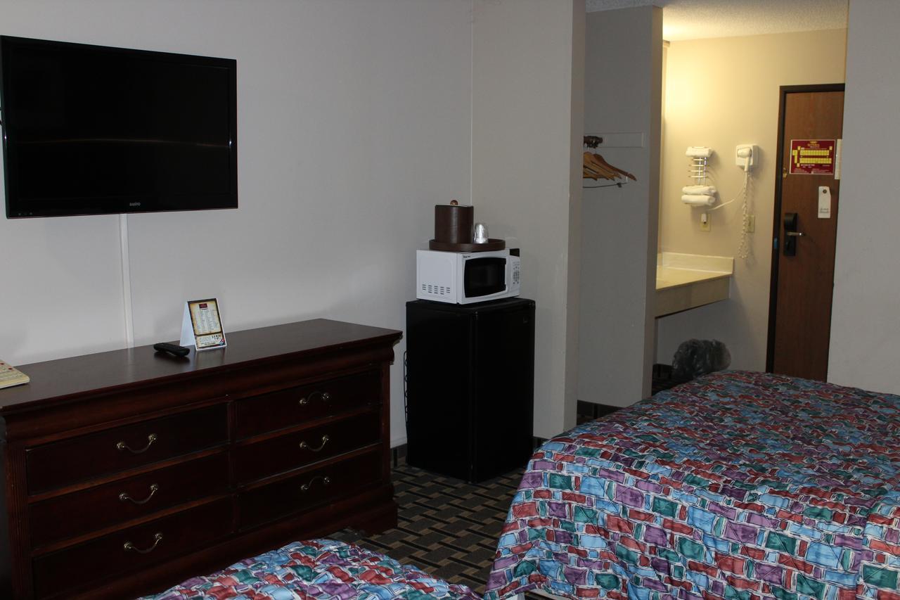 Coratel Inn And Suites Maple Grove Zewnętrze zdjęcie