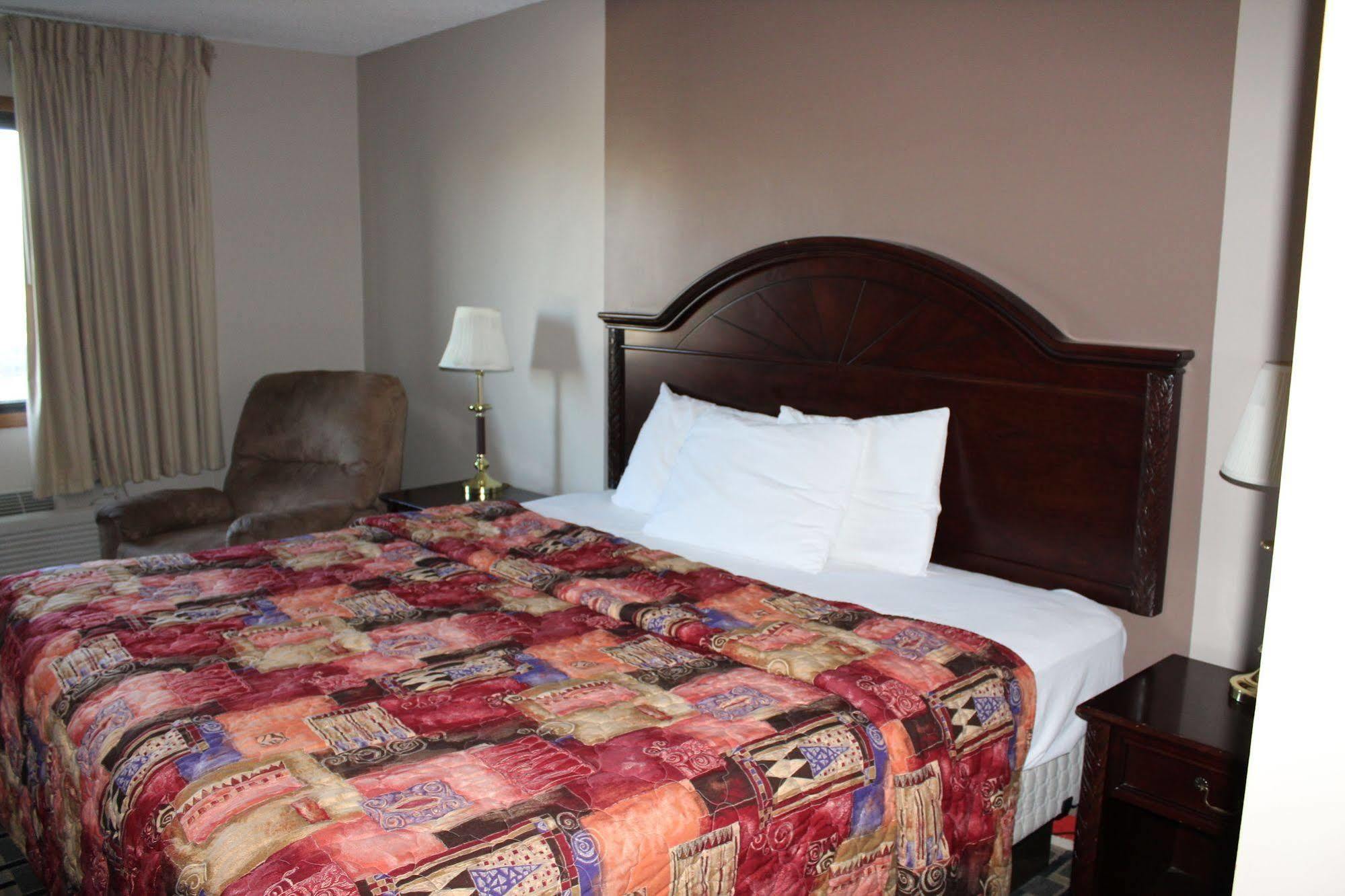 Coratel Inn And Suites Maple Grove Zewnętrze zdjęcie