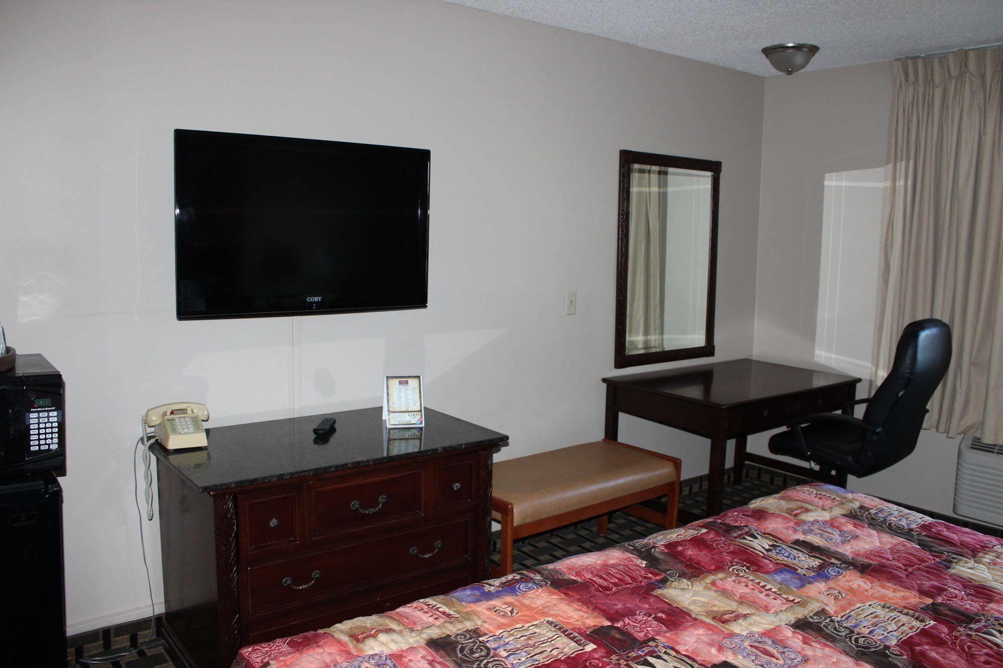 Coratel Inn And Suites Maple Grove Zewnętrze zdjęcie