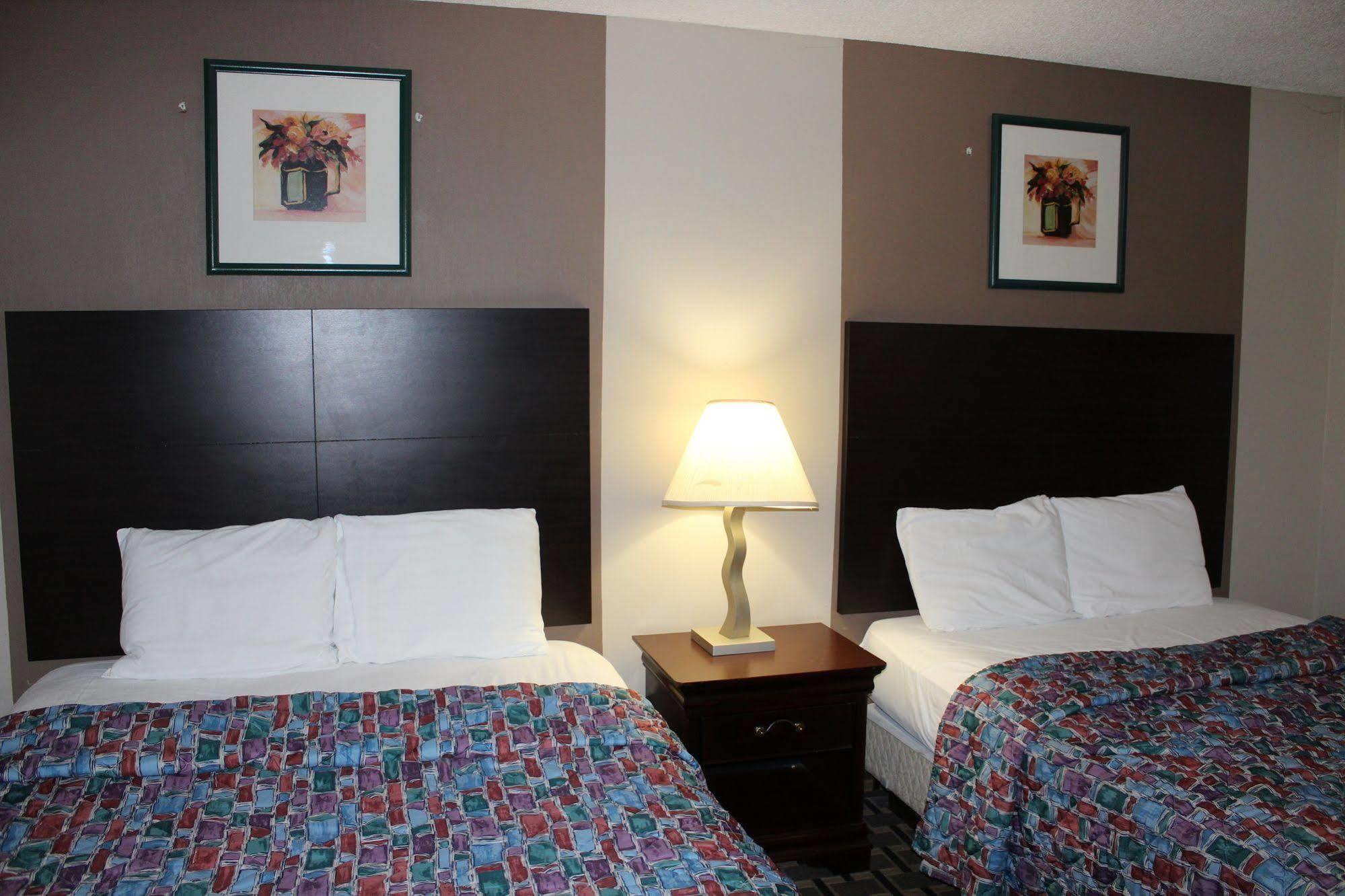 Coratel Inn And Suites Maple Grove Zewnętrze zdjęcie