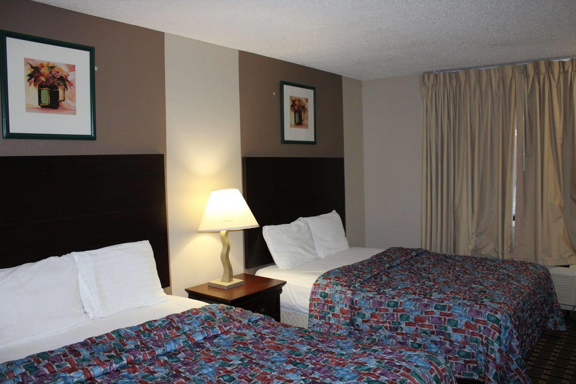 Coratel Inn And Suites Maple Grove Zewnętrze zdjęcie