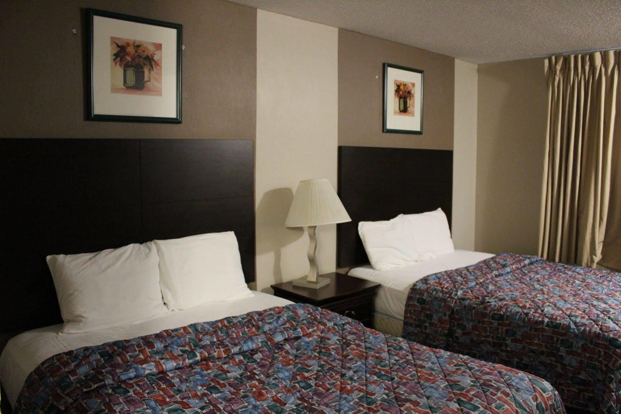 Coratel Inn And Suites Maple Grove Zewnętrze zdjęcie