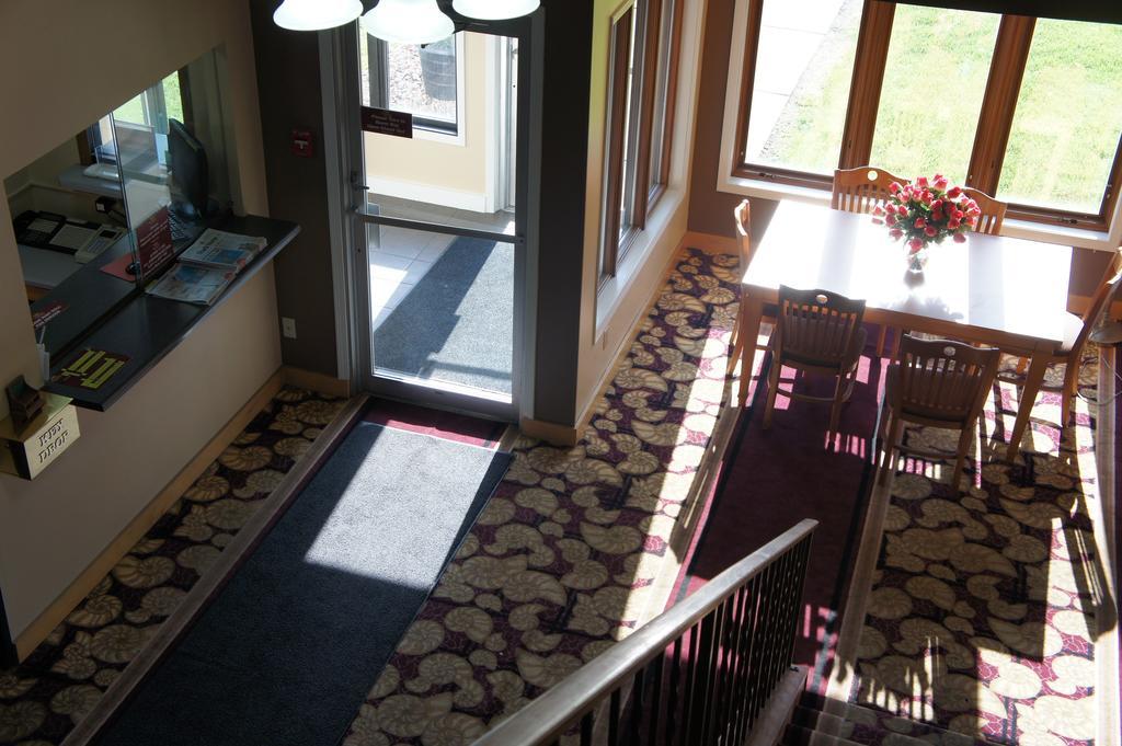 Coratel Inn And Suites Maple Grove Zewnętrze zdjęcie